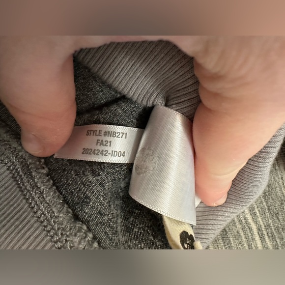 Madewell MWL 3/4 zip mock neck space-dyed velour striped pullover cozy medium - Picture 6 of 13